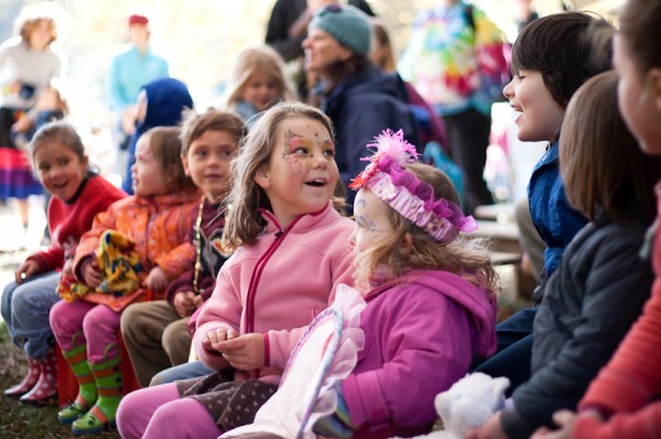 kids rockin out to Lunch Money music at LEAF